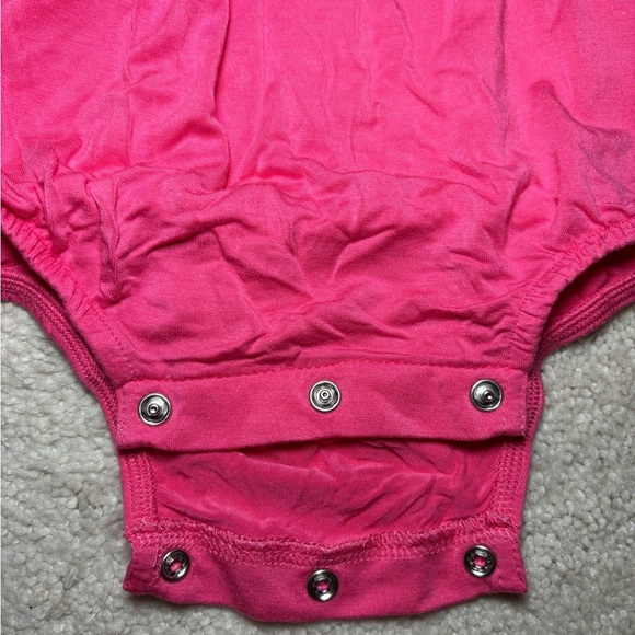 Posh Peanut fuchsia Pink Baby Bubble Romper - size 2T - Picture 2 of 5